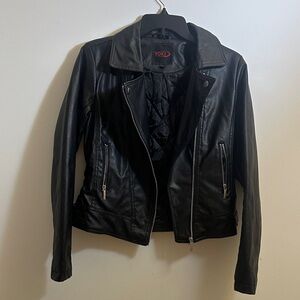 Yoki Women's Sleek Black Leather Jacket